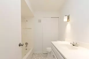 1348 Dairy Ln, Mundelein, IL 60060 - Photo 15