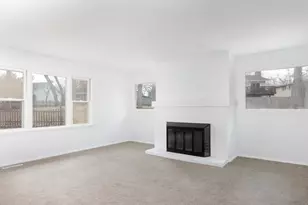 1348 Dairy Ln, Mundelein, IL 60060 - Photo 9