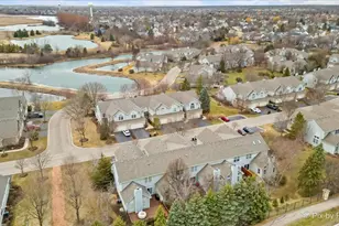 610 Juniper Ln, Lake in the Hills, IL 60156 - Photo 31