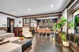 491 Old Surrey Ln, Hinsdale, IL 60521 - Photo 5