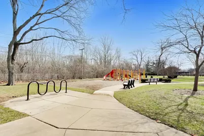 6642 N Kilbourn Avenue, Lincolnwood, IL 60712 - Photo 71