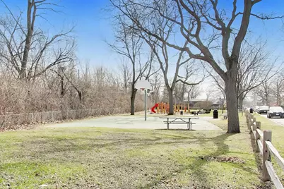 6642 N Kilbourn Avenue, Lincolnwood, IL 60712 - Photo 71