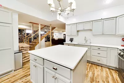 6642 N Kilbourn Avenue, Lincolnwood, IL 60712 - Photo 59