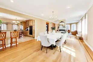 6642 N Kilbourn Ave, Lincolnwood, IL 60712 - Photo 13