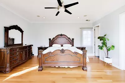 6642 N Kilbourn Avenue, Lincolnwood, IL 60712 - Photo 37