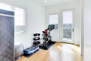 6642 N Kilbourn Ave, Lincolnwood, IL 60712 - Photo 31