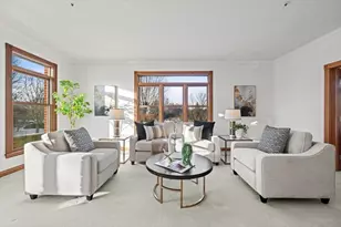 4588 Pamela Ct, Long Grove, IL 60047 - Photo 9