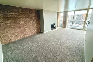 6010 Oakwood Dr, Lisle, IL 60532 - Photo 3