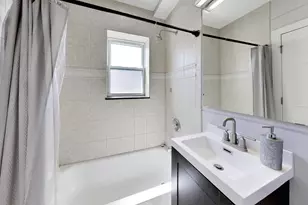 4722 N Kenneth Ave, Chicago, IL 60630 - Photo 17