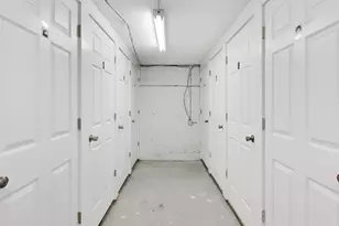 4722 N Kenneth Ave, Chicago, IL 60630 - Photo 21