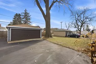1627 S 14th Ave, Maywood, IL 60153 - Photo 33