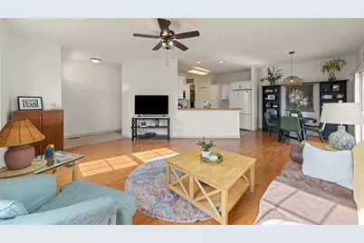 16346 Crescent Lake Drive, Crest Hill, IL 60403 - Photo 5