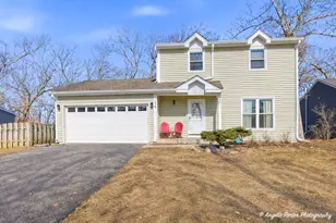 742 Dartmouth Dr, Island Lake, IL 60042 - Photo 1