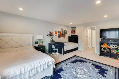 654 Picardy Circle, Northbrook, IL 60062 - Photo 11