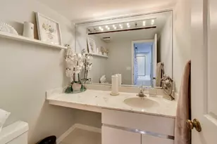 654 Picardy Cir, Northbrook, IL 60062 - Photo 17