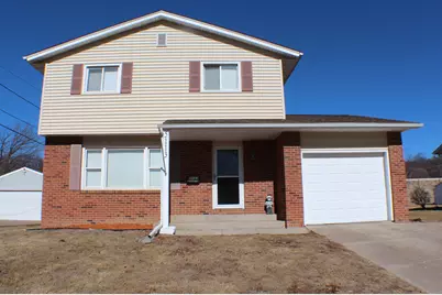 5113 44th Avenue, Moline, IL 61265 - Photo 1