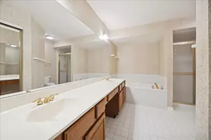 11404 Prescott Ln, Westchester, IL 60154 - Photo 11