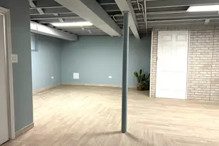 7125 S Hamlin Ave, Chicago, IL 60629 - Photo 13