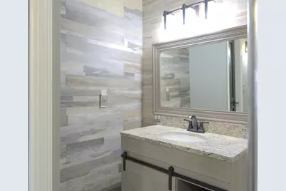 [Address not provided], Lakemoor, IL 60051 - Photo 19