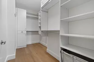 435 W Erie St, Chicago, IL 60654 - Photo 29