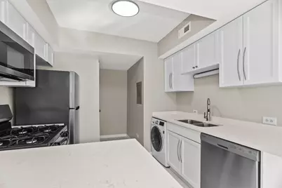 4525 S Drexel Boulevard #3W, Chicago, IL 60653 - Photo 3