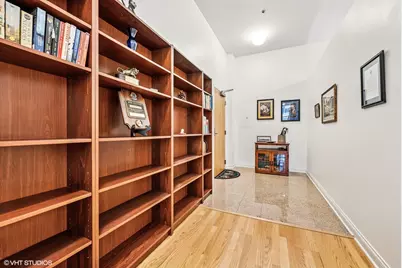 8 W Monroe Street #507, Chicago, IL 60603 - Photo 3