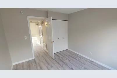 274 W Court Of Shorewood Lane #2B, Vernon Hills, IL 60061 - Photo 9