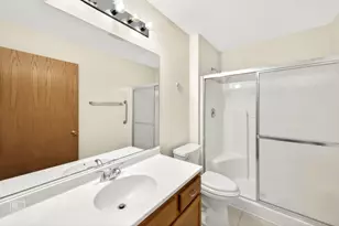 814 Bruce Robert Ln, Hampshire, IL 60140 - Photo 9