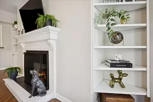 835 W Belle Plaine Ave, Chicago, IL 60613 - Photo 17