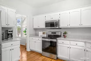 2311 Leverenz Rd, Naperville, IL 60564 - Photo 5