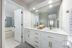 1524 Oswego Rd, Naperville, IL 60540 - Photo 21