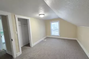 313 W 6th St, Dixon, IL 61021 - Photo 21