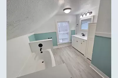 313 W 6th Street, Dixon, IL 61021 - Photo 25