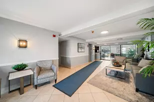 175 Lake Blvd, Buffalo Grove, IL 60089 - Photo 3