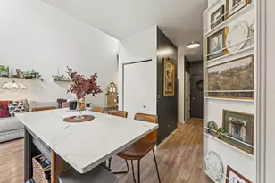 1124 Colonial Dr, Joliet, IL 60432 - Photo 15