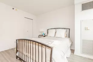 [Address not provided], Chicago, IL 60654 - Photo 11