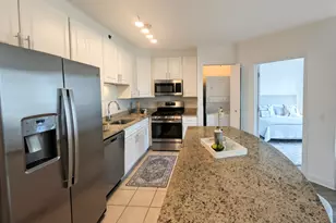 [Address not provided], Chicago, IL 60654 - Photo 3