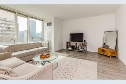 [Address not provided], Chicago, IL 60654 - Photo 3