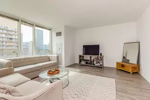 [Address not provided], Chicago, IL 60654 - Photo 3