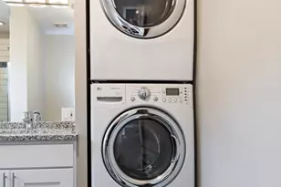 1519 N Elk Grove Ave, Chicago, IL 60622 - Photo 13