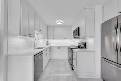 5855 N Sheridan Road #21J, Chicago, IL 60660 - Photo 3