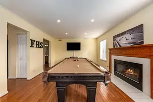 2735 Skylane Dr, Naperville, IL 60564 - Photo 13