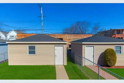 1506 E 72nd Place, Chicago, IL 60619 - Photo 3