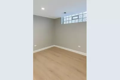 1506 E 72nd Place, Chicago, IL 60619 - Photo 17