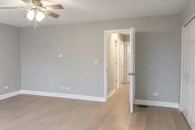 1506 E 72nd Place, Chicago, IL 60619 - Photo 9