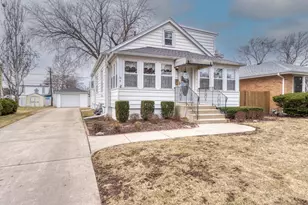 14 N Wisconsin Ave, Addison, IL 60101 - Photo 1