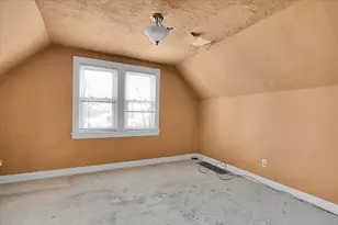 9232 S Essex Ave, Chicago, IL 60617 - Photo 15