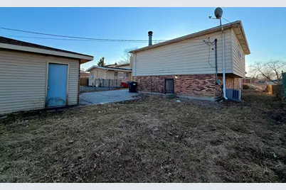 14817 S Wentworth Avenue, Dolton, IL 60419 - Photo 21