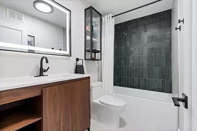 3930 N Pine Grove Avenue #809, Chicago, IL 60613 - Photo 11