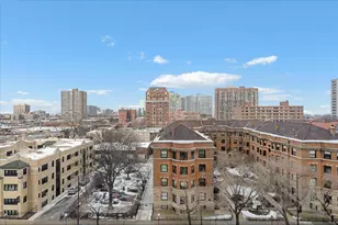 3930 N Pine Grove Ave, Chicago, IL 60613 - Photo 17